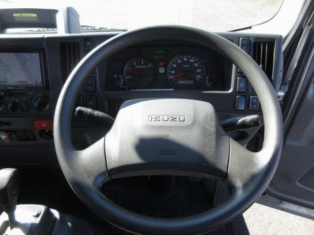 エルフトラック 　アルミバン　フルフラットロー　床板張り　左右サイドドア（スライド式）　ラッシングレール　内フック　ジョロダーレール　リヤドア４枚開き荷台内寸／長３３３０幅１６６０高１８２０（35枚目）