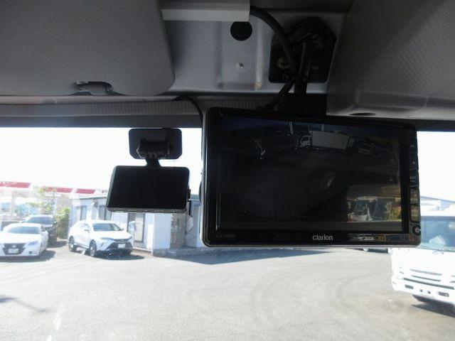 エルフトラック 　アルミバン　フルフラットロー　床板張り　左右サイドドア（スライド式）　ラッシングレール　内フック　ジョロダーレール　リヤドア４枚開き荷台内寸／長３３３０幅１６６０高１８２０（38枚目）