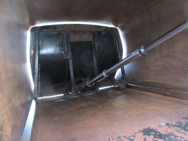 デュトロ 　新明和製プレス式パッカー車　容積５．４立米　積載３１５０ｋｇ　連続スイッチ　汚水タンクステンレス（18枚目）