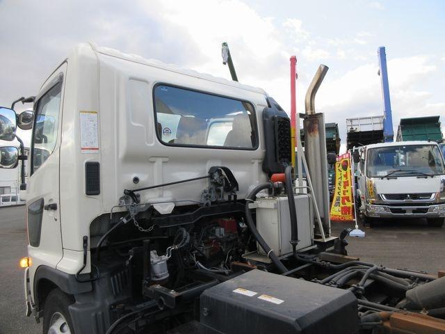 ヒノレンジャー 　上物新明和製回転板式パッカー車　容積６．４立米　汚水タンク付き　スペア吊り欠　連続切り替えスイッチ付き　緊急停止ボタン及び緊急停止スイッチ付き　オートマ　床後方鉄板２重張り（12枚目）