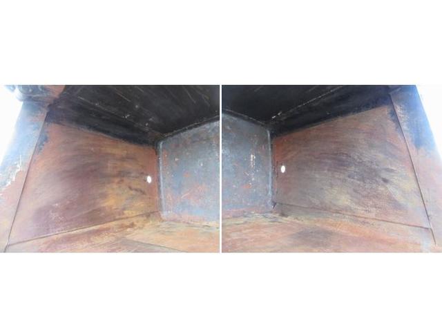 ヒノレンジャー 　上物新明和製回転板式パッカー車　容積６．４立米　汚水タンク付き　スペア吊り欠　連続切り替えスイッチ付き　緊急停止ボタン及び緊急停止スイッチ付き　オートマ　床後方鉄板２重張り（20枚目）