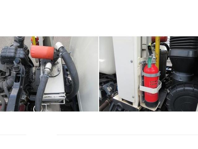 ヒノレンジャー 　上物新明和製回転板式パッカー車　容積６．４立米　汚水タンク付き　スペア吊り欠　連続切り替えスイッチ付き　緊急停止ボタン及び緊急停止スイッチ付き　オートマ　床後方鉄板２重張り（27枚目）