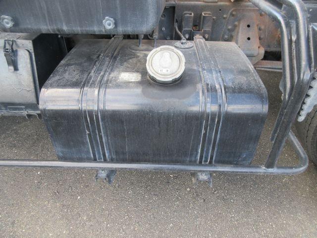 ヒノレンジャー 　上物新明和製回転板式パッカー車　容積６．４立米　汚水タンク付き　スペア吊り欠　連続切り替えスイッチ付き　緊急停止ボタン及び緊急停止スイッチ付き　オートマ　床後方鉄板２重張り（29枚目）