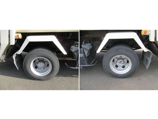 ヒノレンジャー 　上物新明和製回転板式パッカー車　容積６．４立米　汚水タンク付き　スペア吊り欠　連続切り替えスイッチ付き　緊急停止ボタン及び緊急停止スイッチ付き　オートマ　床後方鉄板２重張り（31枚目）