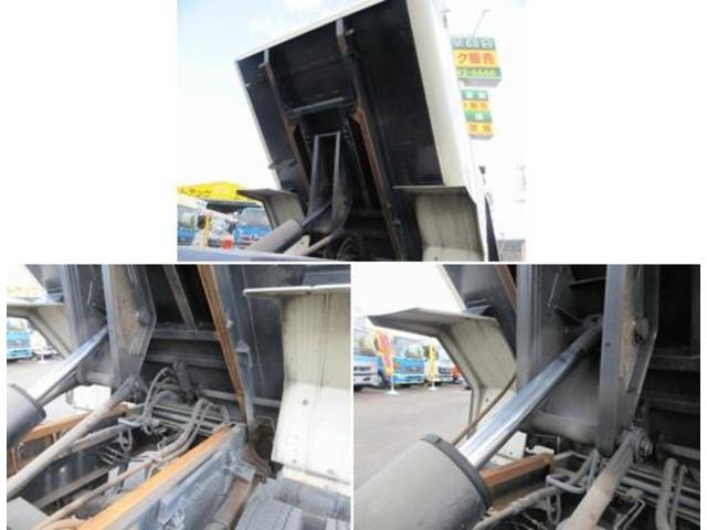 ヒノレンジャー 　上物新明和製回転板式パッカー車　容積６．４立米　汚水タンク付き　スペア吊り欠　連続切り替えスイッチ付き　緊急停止ボタン及び緊急停止スイッチ付き　オートマ　床後方鉄板２重張り（33枚目）