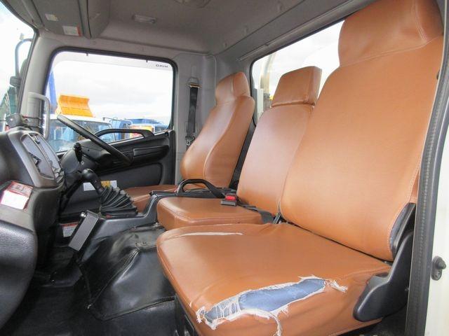 ヒノレンジャー 　上物新明和製回転板式パッカー車　容積６．４立米　汚水タンク付き　スペア吊り欠　連続切り替えスイッチ付き　緊急停止ボタン及び緊急停止スイッチ付き　オートマ　床後方鉄板２重張り（40枚目）