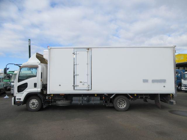 フォワード 　ワイドボデー　東プレ製　キーストン　エアサス　冷凍機型式ＸＶ４２ＬＯＣ‐Ｕ　製造番号Ｈ１７１６７３　上物年式２０１７年９月（9枚目）