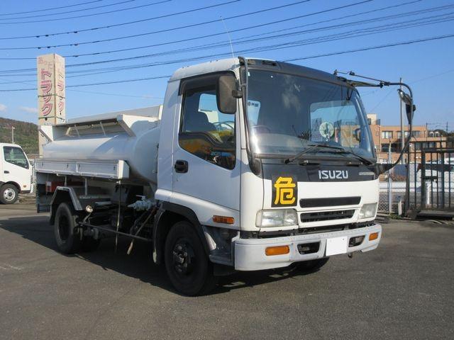 フォワード 新明和製石油ローリー 消防書類完備 マンホール蓋3個 給油ホース、ホースリール、給油ガン付き 4KL 上物年式(同年式)2011年10月 類別第4類 品名第2石油類、第3石油類、灯油、軽油、重油(3枚目)