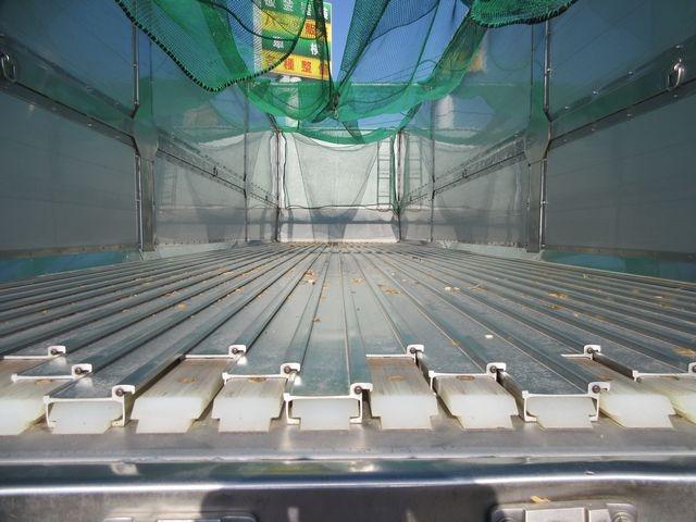 ギガ 　チップ運搬車　スライドデッキ　２５ｔ　リアダンパー付き　４００ＰＳ　喜多村製ボデー（２０１５年６月製造）新明和製スライドデッキ（製造年２０１５年５月）（19枚目）