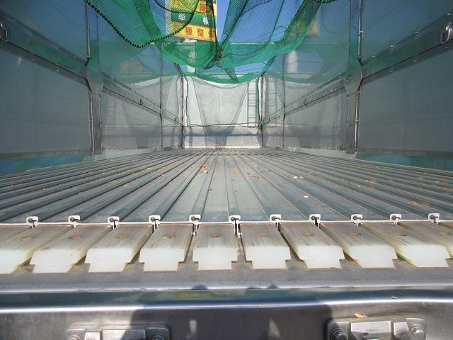 ギガ 　チップ運搬車　スライドデッキ　２５ｔ　リアダンパー付き　４００ＰＳ　喜多村製ボデー（２０１５年６月製造）新明和製スライドデッキ（製造年２０１５年５月）（20枚目）