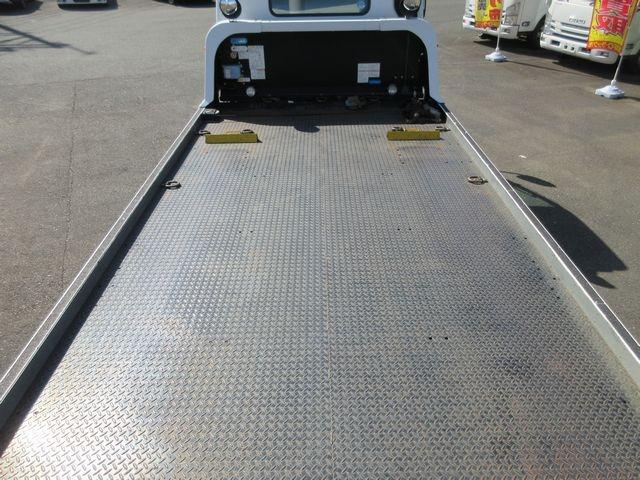 キャンター 農機具運搬仕様 ウインチ・ラジコン付き 極東開発フラトップZEROII テールゲート手動式(14枚目)