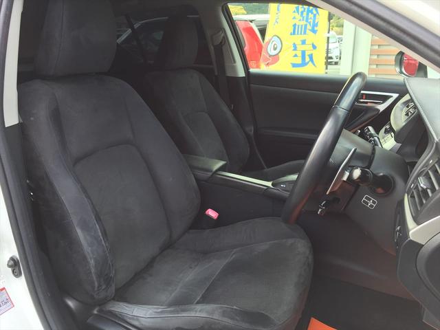 CT200h バージョンC ユーザー買取車 純正HDDナビ(19枚目)