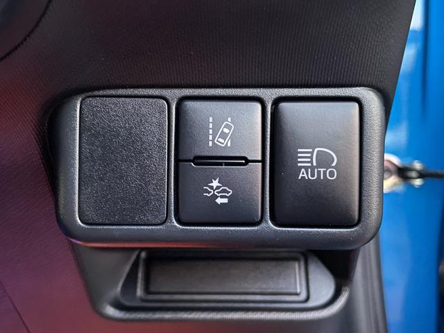 アクア Ｘ－アーバン　ソリッド　全国対応保証付き／ナビ・ＴＶ／Ｂｌｕｅｔｏｏｔｈ／バックモニター／ハーフレザー／シートヒーター／ナノイーＡＣ／ルーフレール／コーナーセンサー／セーフティセンス／Ａハイビーム／プッシュＳ／スマートキー／（22枚目）