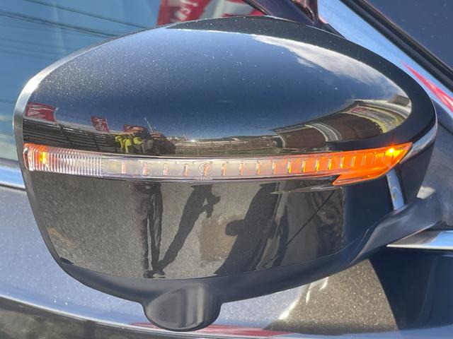 エクストレイル ２０ＸブラクエクストリーマＸエマージェンシブレーキＰ　４ＷＤ／全国対応保証付き／純正ナビ・ＴＶ／アラウンドビューモニター／ルーフレール／ＬＥＤヘッドランプ／ホワイトレタータイヤ／ＢＳＷ／オートリトラミラー／シートヒーター／衝突軽減Ｂ／車線逸脱／プッシュＳ（42枚目）