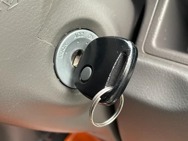 エブリイ ＰＣリミテッド　全国対応保証付き／４ＡＴ／ユーザー買取車／ディスプレイオーディオ／バックモニター／キーレスキー／革調シートカバー／社外ＬＥＤヘッドランプ／両側スライド／アルミホイール／電格ドアミラー／パワーウィンドウ（15枚目）