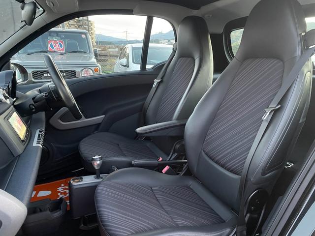 スマートフォーツークーペ ターボ 全国対応保証付き/ユーザー買取車/ナビ/TV/Bluetooth/バックモニター/ガラスルーフ/前後ドラレコ/HIDヘッドライト・フォグランプ/リアフォグランプ/ETC/アルミホイール/ハーフレザー(24枚目)