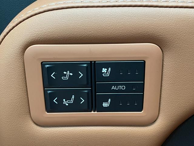 ヴェルファイア Z プレミア 登録済未使用車/ターボ8AT/ユニバーサルS/後席モニター/純正ナビ・TV/パノラミックビュー/ムーンルーフ/両側電動スライド/Pバックドア/Dインナーミラー/HUD/BSM/シートベンチレーション/(42枚目)