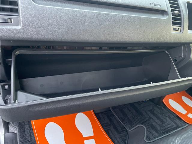 �O���[�u�{�b�N�X���傫���Ďg���₷���ł���