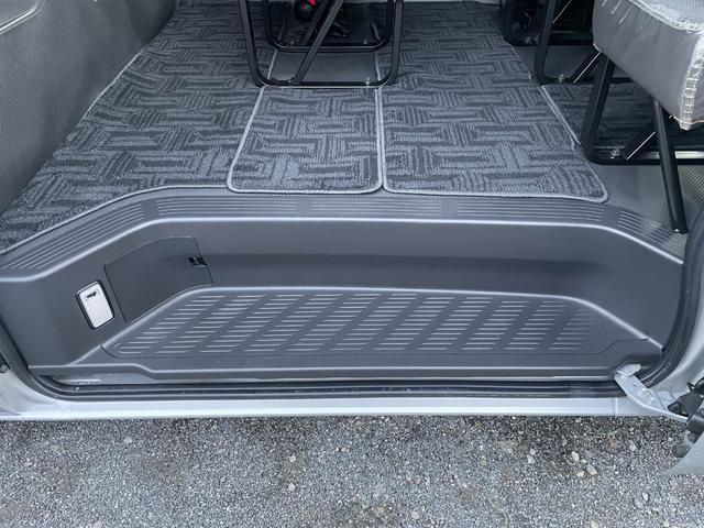 ��Ȃ̃X�e�b�v�͑傫���A���~�肪���₷���\���ł���