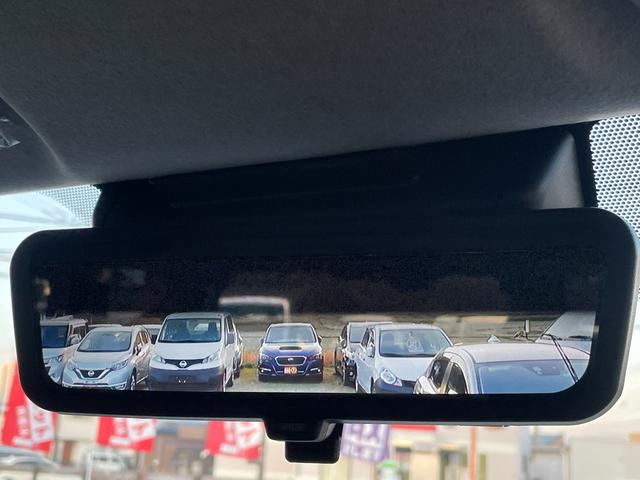 �f�W�^���C���i�[�~���[�ł�����Ȃɉו���l������Ă��Ă��A�㕔�̉f�����~���[�ɒ��ډf���o���܂���