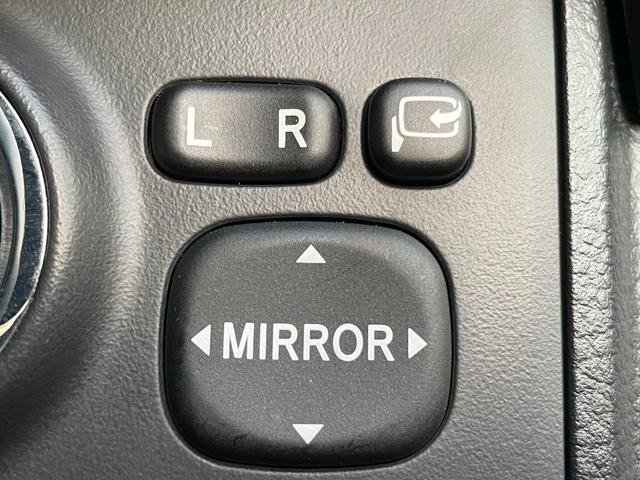 �h�A���b�N�A���Ŏ����J����I�[�g���g���N�^�u���h�A�~���[�ł���