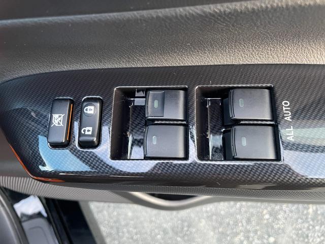 �f�ڂ��Ă���摜�ŋC�ɂȂ鎖�₲���₪�������܂����炨�C�y�ɂ��d�b��������O�X�Q�|�S�O�W�|�Q�T�U�O��