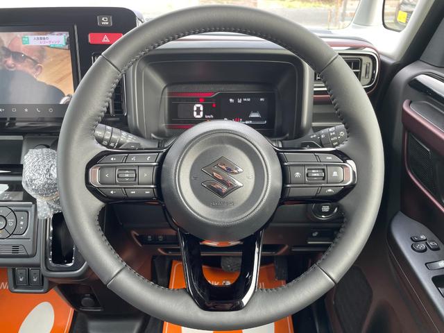スペーシアカスタム ハイブリッドXSターボ 届出済未使用車/全国対応保証付き/純正9インチナビ・TV/スズキコネクト対応通信機装着車/全周囲モニター/Bluetooth/両側パワースライド/LEDヘッド/シート・ステアリングヒーター/HUD/(18枚目)