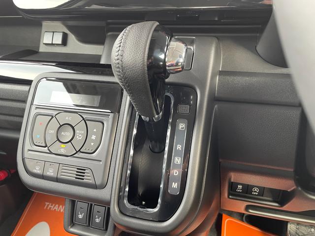 スペーシアカスタム ハイブリッドXSターボ 届出済未使用車/全国対応保証付き/純正9インチナビ・TV/スズキコネクト対応通信機装着車/全周囲モニター/Bluetooth/両側パワースライド/LEDヘッド/シート・ステアリングヒーター/HUD/(26枚目)