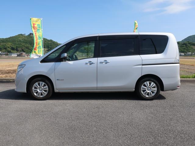 セレナ 20X S-ハイブリッドアドバンスドセーフティパック ドライブレコーダー/アラウンドビューモニター/ETC/ナビ・フルセグTV/シートヒーター/3列シート/8人乗り/CD・DVD再生/両側電動スライドドア/LEDヘッドランプ/スマートキー/後席モニタ(8枚目)