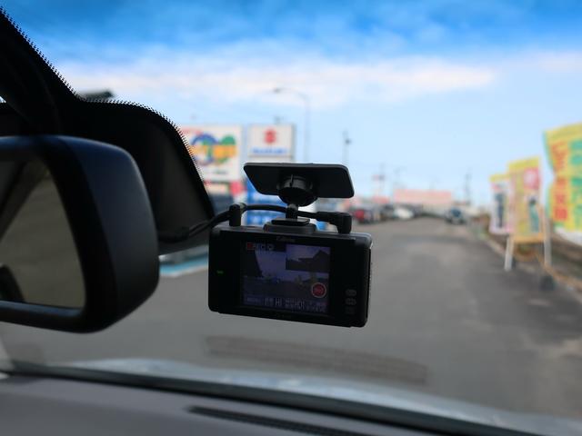 セレナ 20X S-ハイブリッドアドバンスドセーフティパック ドライブレコーダー/アラウンドビューモニター/ETC/ナビ・フルセグTV/シートヒーター/3列シート/8人乗り/CD・DVD再生/両側電動スライドドア/LEDヘッドランプ/スマートキー/後席モニタ(16枚目)