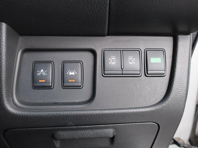 セレナ 20X S-ハイブリッドアドバンスドセーフティパック ドライブレコーダー/アラウンドビューモニター/ETC/ナビ・フルセグTV/シートヒーター/3列シート/8人乗り/CD・DVD再生/両側電動スライドドア/LEDヘッドランプ/スマートキー/後席モニタ(18枚目)