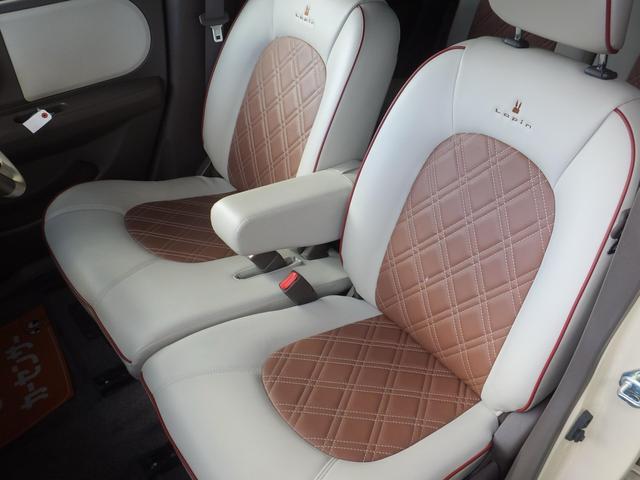 アルトラパンショコラ Ｘ　純正ナビ／ワンセグＴＶ／バックカメラ／純正レザー調シート／スマートキー／プッシュスタート／禁煙車／整備手帳／取扱説明書（12枚目）