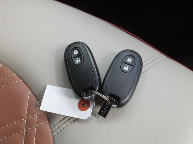 アルトラパンショコラ Ｘ　純正ナビ／ワンセグＴＶ／バックカメラ／純正レザー調シート／スマートキー／プッシュスタート／禁煙車／整備手帳／取扱説明書（20枚目）