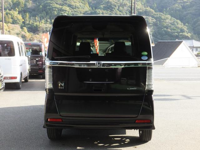 Ｎ－ＢＯＸカスタム Ｇ　ＳＳパッケージ　純正アルミホイル・純正エアロ・純正ナビ／テレビ・バックカメラ・ＥＴＣ・電動スライドドア・シートヒーター・ミュージックプレイヤー接続・フロントフォグランプ（6枚目）