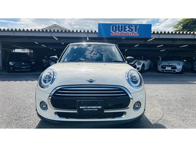 ＭＩＮＩ クーパーＤ　禁煙車／インテリジェントセーフティ／パーキングアシスト／純正ＨＤＤナビ／バックカメラ前後ソナー／コンフォートアクセス／タッチパネル／Ｂｌｕｅｔｏｏｔｈ／ユニオンジャックテール／Ｒ５面スモーク／クルコン（2枚目）