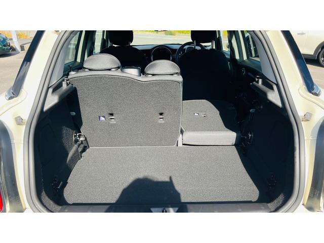 ＭＩＮＩ クーパーＤ　禁煙車／インテリジェントセーフティ／パーキングアシスト／純正ＨＤＤナビ／バックカメラ前後ソナー／コンフォートアクセス／タッチパネル／Ｂｌｕｅｔｏｏｔｈ／ユニオンジャックテール／Ｒ５面スモーク／クルコン（36枚目）