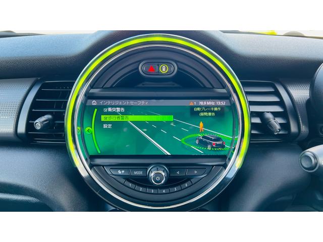 ＭＩＮＩ クーパーＤ　禁煙車／インテリジェントセーフティ／パーキングアシスト／純正ＨＤＤナビ／バックカメラ前後ソナー／コンフォートアクセス／タッチパネル／Ｂｌｕｅｔｏｏｔｈ／ユニオンジャックテール／Ｒ５面スモーク／クルコン（55枚目）