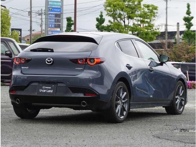 ＭＡＺＤＡ３ファストバック ２．０　２０Ｓ　Ｌパッケージ　ナビ／ＥＴＣ／衝突被害軽減ブレーキ　アイドリングストップ　本革シート　ＥＴＣ　アルミホイール　オートエアコン（11枚目）