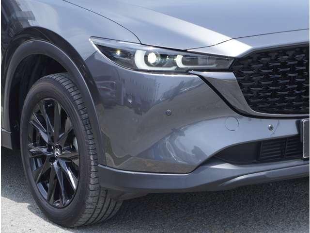 ＣＸ－５ ２．２　ＸＤ　ブラックトーンエディション　ディーゼルターボ　ナビ／全方位モニター／ＥＴＣ　３６０度カメラ　ターボ車　フルセグテレビ　ＬＥＤ　ｉ－ｓｔｏｐ　ナビＴＶ　ＰＷシート　クリアランスソナー　Ｂカメラ　ＥＴＣ　スマートキー　キーフリー　シートヒーター（8枚目）