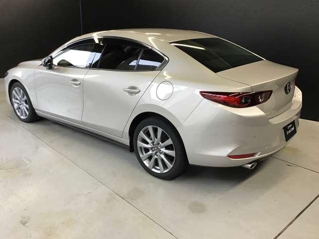 ＭＡＺＤＡ３セダン １．８　ＸＤプロアクティブ　ツーリング　セレクション　ディー　ナビ　ＣａｒＰｌａｙ対応　全方位モニタ　衝突軽　前席シートヒーター　横滑り防止装置　パワーシート　ＬＥＤヘッド　オートマチックハイビーム　ＥＴＣ　クリアランスソナー　ＤＶＤ　スマートキー　ナビＴＶ（9枚目）