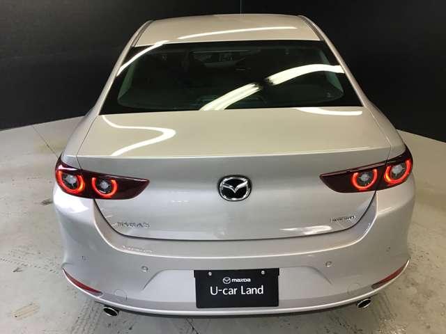 ＭＡＺＤＡ３セダン １．８　ＸＤプロアクティブ　ツーリング　セレクション　ディー　ナビ　ＣａｒＰｌａｙ対応　全方位モニタ　衝突軽　前席シートヒーター　横滑り防止装置　パワーシート　ＬＥＤヘッド　オートマチックハイビーム　ＥＴＣ　クリアランスソナー　ＤＶＤ　スマートキー　ナビＴＶ（10枚目）