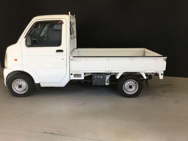 キャリイトラック 660 KCエアコン・パワステ 3方開 4WD 5MT 4WD ETC ラジオ フルタイム4WD エヤコン PS ETC付き(5枚目)