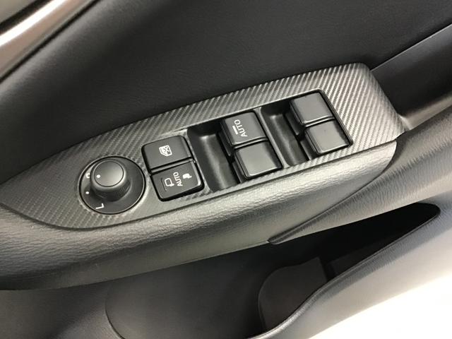 ＣＸ－３ １．５　１５Ｓ　ツーリング　ナビ　／　ＥＴＣ　／　全方位モニター　／　スマートシティブレーキ　全方位カメラ　エアコン　フルセグ　ＬＥＤヘッドライト　クリアランスソナー　ＥＴＣ車載器　スマートキー　アイドリングストップ　ＤＶＤ再生（14枚目）