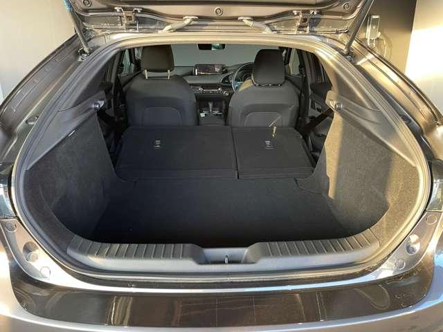 MAZDA3ファストバック 1.8 XD プロアクティブ ツーリング セレクション ディ ナビ ETC 全方位モニター クリアランスソナー LEDライト アイドリングストップ 360°ビューモニター アルミホイール ターボ パワーウィンドウ スマートキー フルオートエアコン ETC ACC(16枚目)