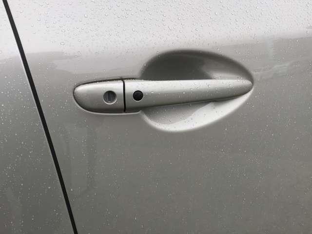 ＣＸ－５ ２．０　２０Ｓ　ブラックトーンエディション　全方位モニタ／ＣａｒＰｌａｙ／残価型クレジット　メディアプレイヤー接続　横滑防止装置　Ｐセンサー　ＥＴＣ付き　オートエアコン　テレビ　ｉ－ｓｔｏｐ　イモビライザー　アルミホイール　キーレス　地デジ（12枚目）