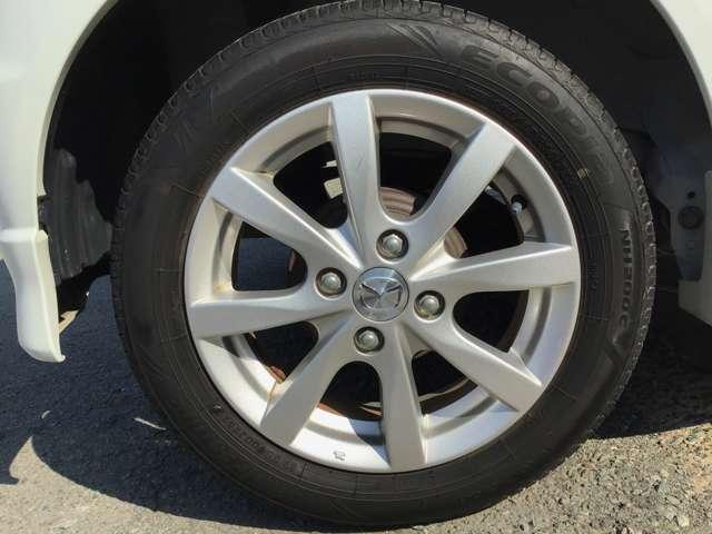 �����A���~�z�C�[���W�������ł��B�͋����f�U�C���ł���