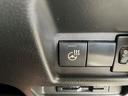 運転席・助手席はシートヒーター付き。ハンドルヒーターも装着。