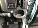 運転席のドリンクホルダーです。