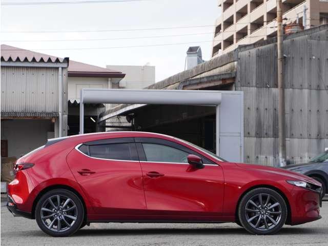 ＭＡＺＤＡ３ファストバック １．５　１５Ｓ　ツーリング　ナビ・ＥＴＣ　誤発進抑制　Ｒカメラ　ハイビームアシスト　アドバンスドキー　追従クルーズ　リアコーナーセンサー　フルセグテレビ　テレビ　ＤＶＤ再生　フルオートエアコン　横滑防止　キーフリー　エアバック（11枚目）