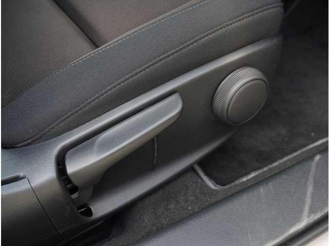ＭＡＺＤＡ３ファストバック １．８　ＸＤ　プロアクティブ　ディーゼルターボ　残クレ対応可　ナビ　全方位カメラ　ＥＴＣ　レーダークルコン　アドバンストキー　地デジ　ＥＴＣ車載器　クリアランスソナー　ＬＥＤヘッド　メモリーナビ　ＡＢＳ　オートエアコン　盗難防止　Ｂカメ　ナビＴＶ（17枚目）
